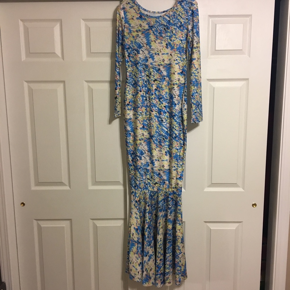 Blue long sleeve fitted mermaid maxi dress